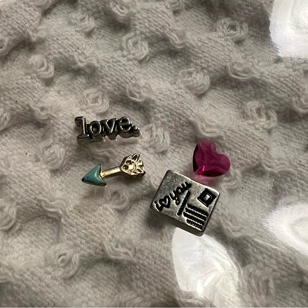 Origami Owl 4 pc charm set “love letter” NEW